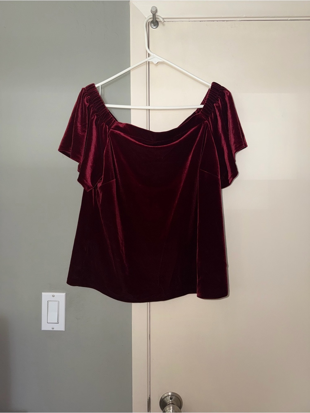 WHBM, Off-Shoulder Velvet Top in Burgundy